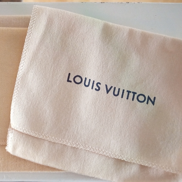 2 Piece LV Wallet Accessory Set. Your Choice of 2 Mix & Match Boxes & Dust Bags! - Picture 3 of 7